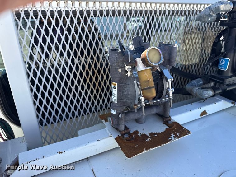 image for item EG2065 2019 Peterbilt 337 utility / service truck