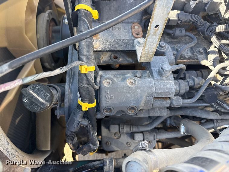 image for item EG2065 2019 Peterbilt 337 utility / service truck