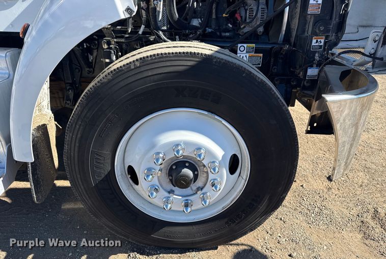 image for item EG2065 2019 Peterbilt 337 utility / service truck