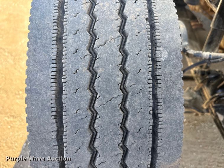 image for item EG2065 2019 Peterbilt 337 utility / service truck