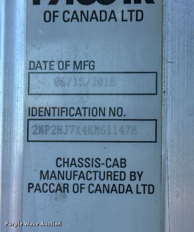 image for item EG2065 2019 Peterbilt 337 utility / service truck