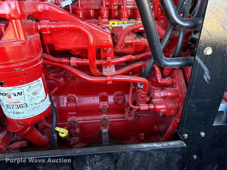 image for item EG2067 2015 Doosan HP450/VHP400WCU/T4I air compressor