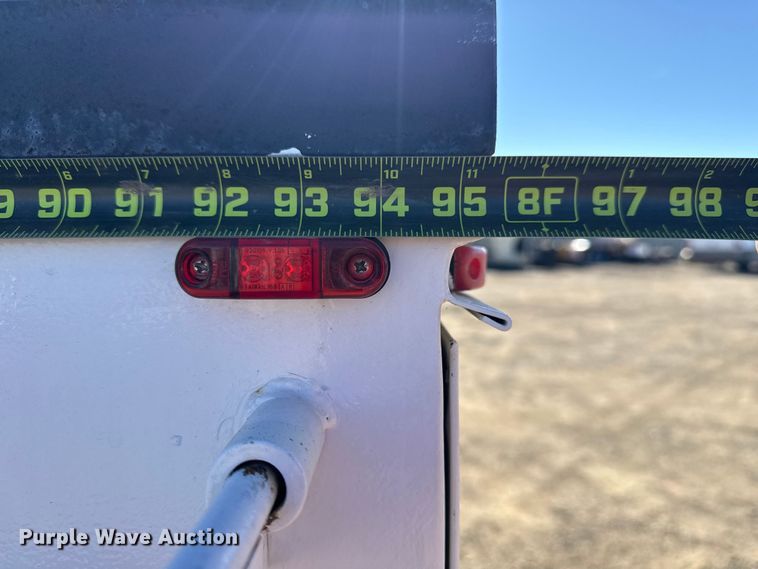 image for item EG2068 2010 International 4300 utility / service truck