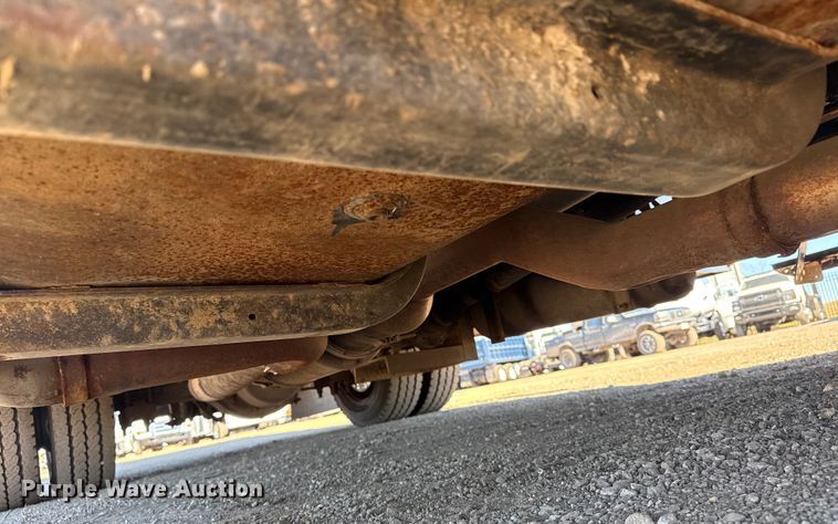 image for item EG2068 2010 International 4300 utility / service truck