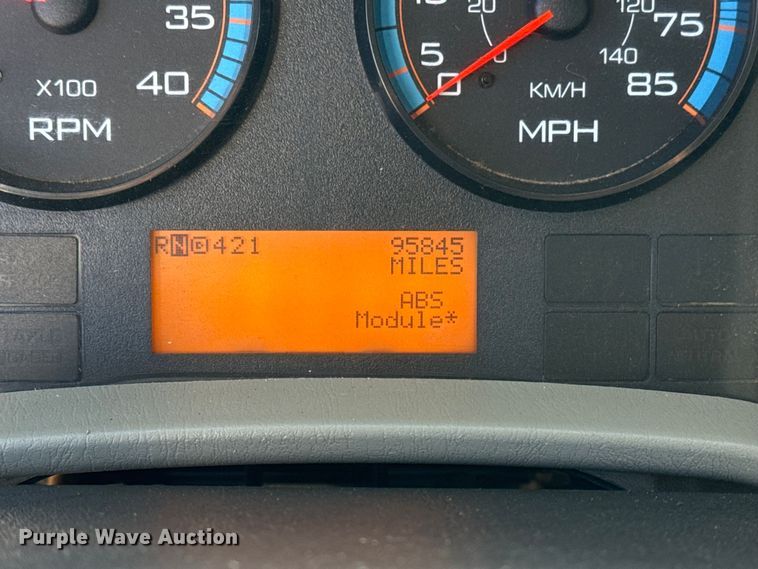 image for item EG2068 2010 International 4300 utility / service truck