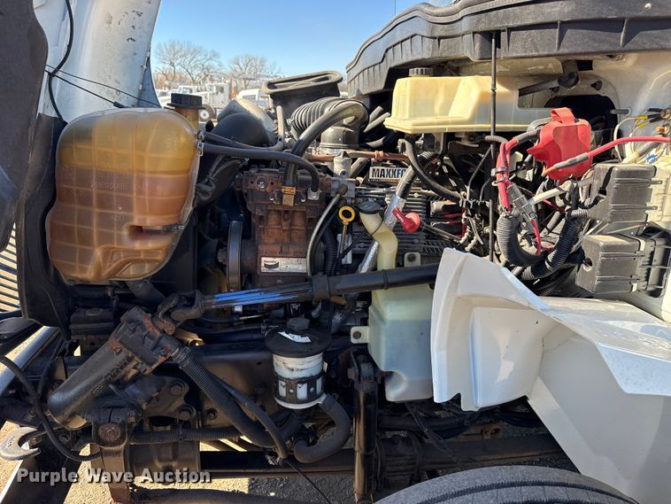 image for item EG2068 2010 International 4300 utility / service truck