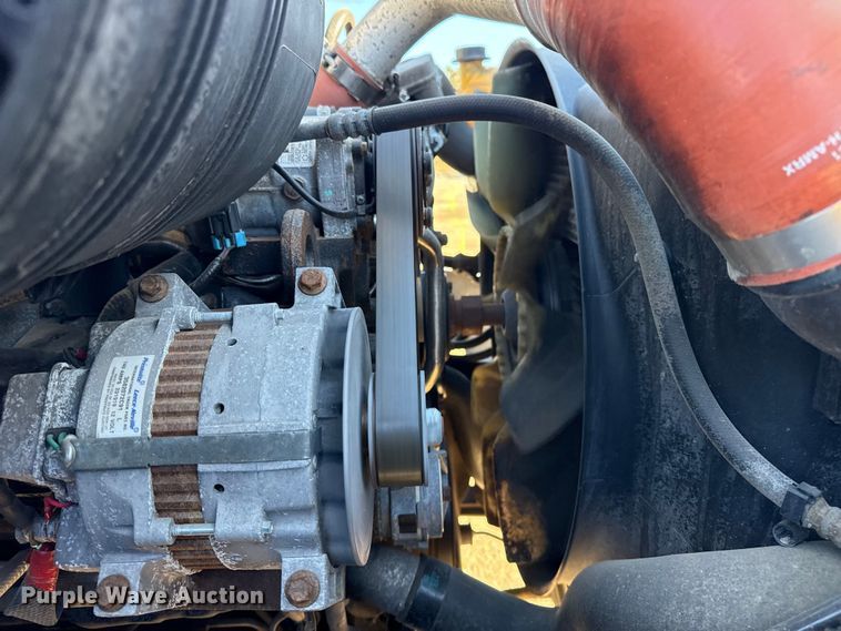 image for item EG2068 2010 International 4300 utility / service truck