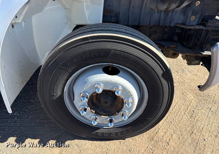 image for item EG2068 2010 International 4300 utility / service truck