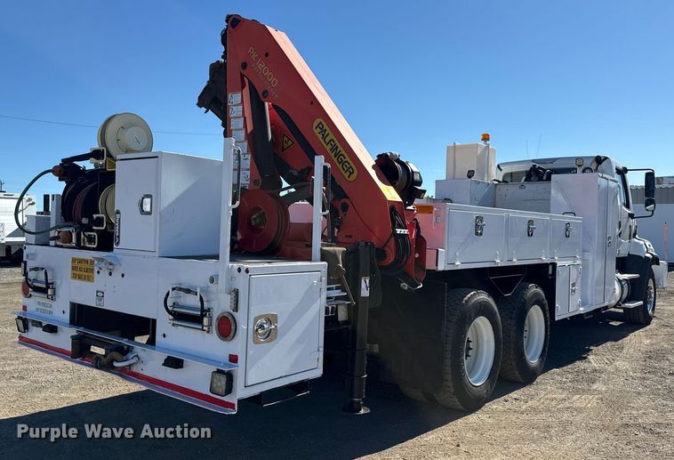 image for item EG2069 2016 Freightliner 114SD crane truck