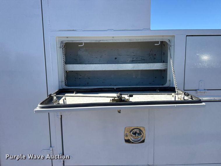 image for item EG2069 2016 Freightliner 114SD crane truck