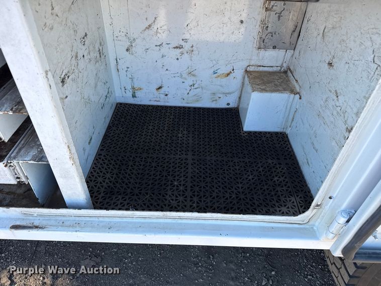 image for item EG2069 2016 Freightliner 114SD crane truck