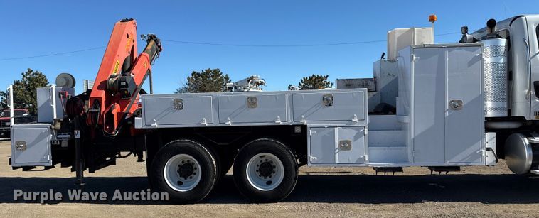 image for item EG2069 2016 Freightliner 114SD crane truck