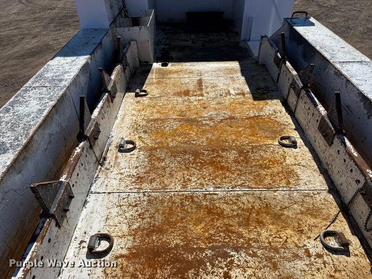 image for item EG2069 2016 Freightliner 114SD crane truck