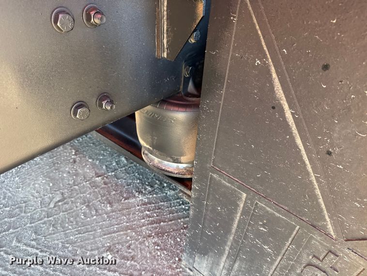 image for item EG2069 2016 Freightliner 114SD crane truck