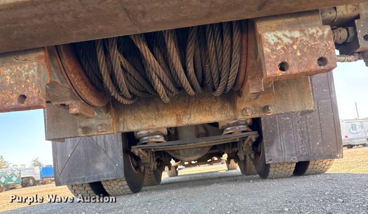 image for item EG2069 2016 Freightliner 114SD crane truck