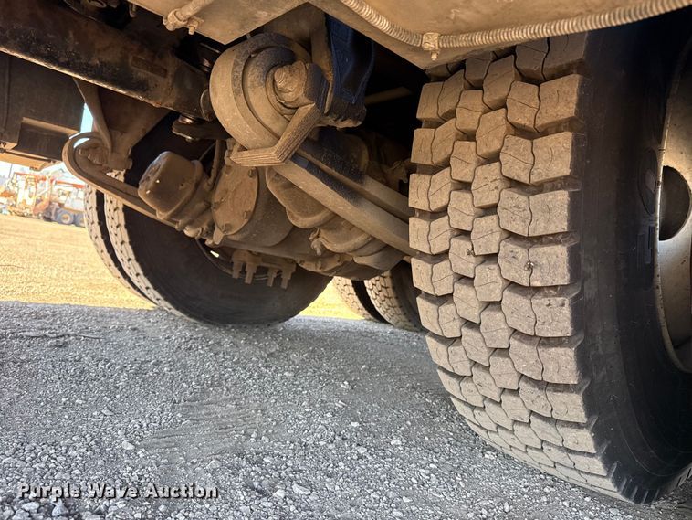 image for item EG2069 2016 Freightliner 114SD crane truck