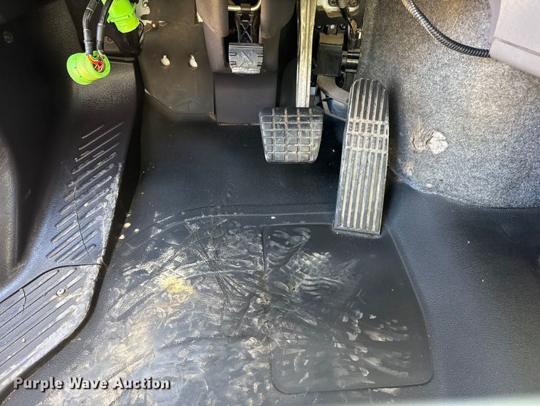 image for item EG2069 2016 Freightliner 114SD crane truck