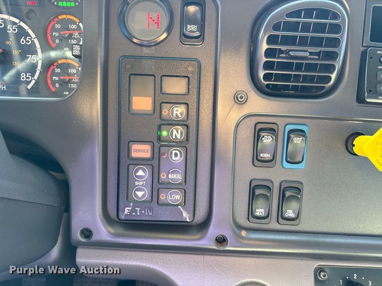 image for item EG2069 2016 Freightliner 114SD crane truck