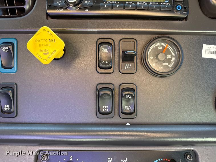 image for item EG2069 2016 Freightliner 114SD crane truck