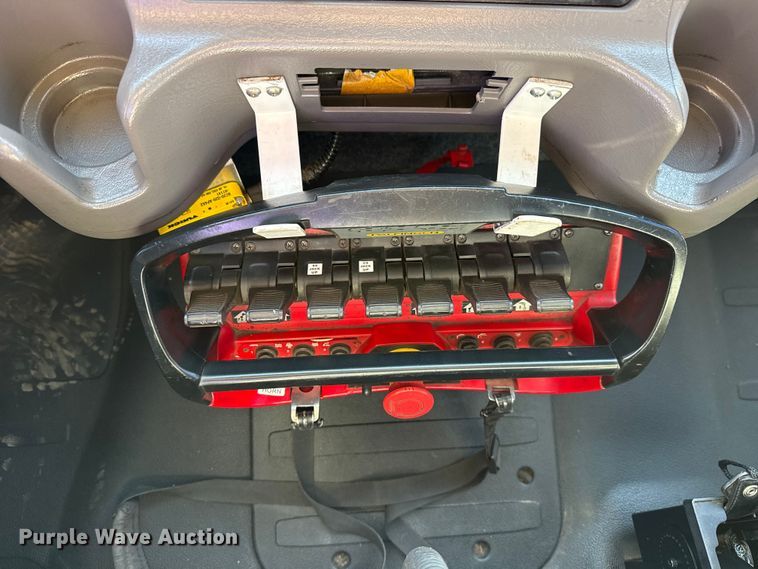 image for item EG2069 2016 Freightliner 114SD crane truck