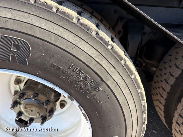 image for item EG2069 2016 Freightliner 114SD crane truck