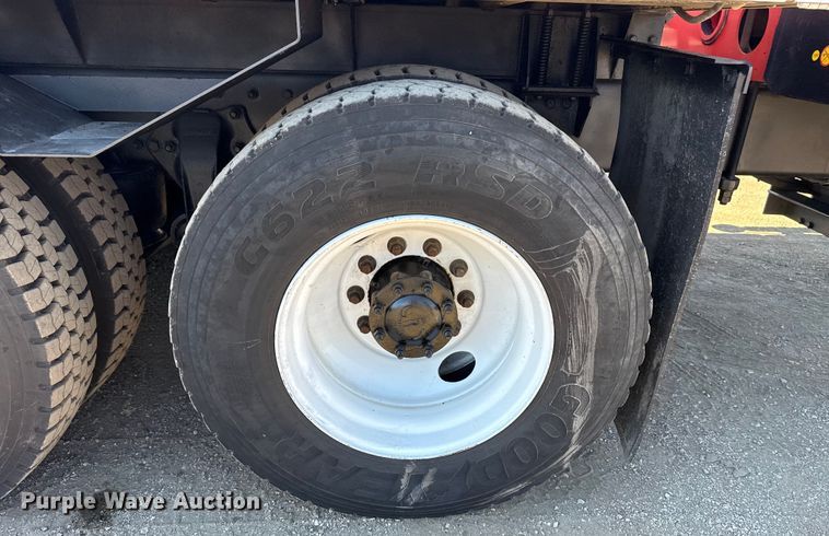 image for item EG2069 2016 Freightliner 114SD crane truck