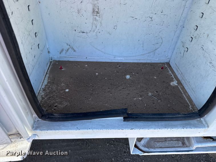 image for item EG2070 2007 Freightliner Business Class M2 digger derrick truck