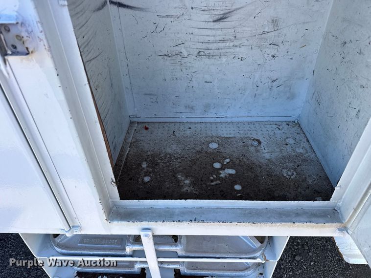 image for item EG2070 2007 Freightliner Business Class M2 digger derrick truck