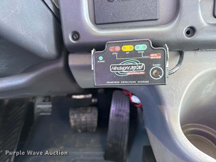 image for item EG2070 2007 Freightliner Business Class M2 digger derrick truck