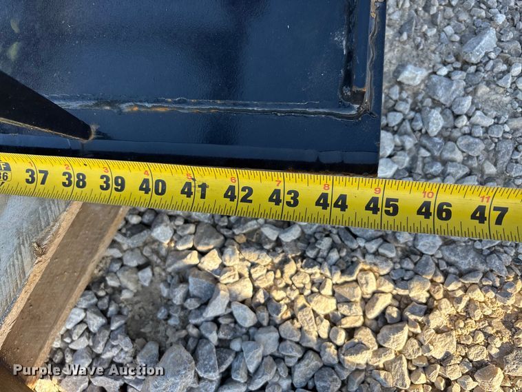 image for item EJ7740 2025 GIYI GY X-PG44C compact utility loader grapple bucket