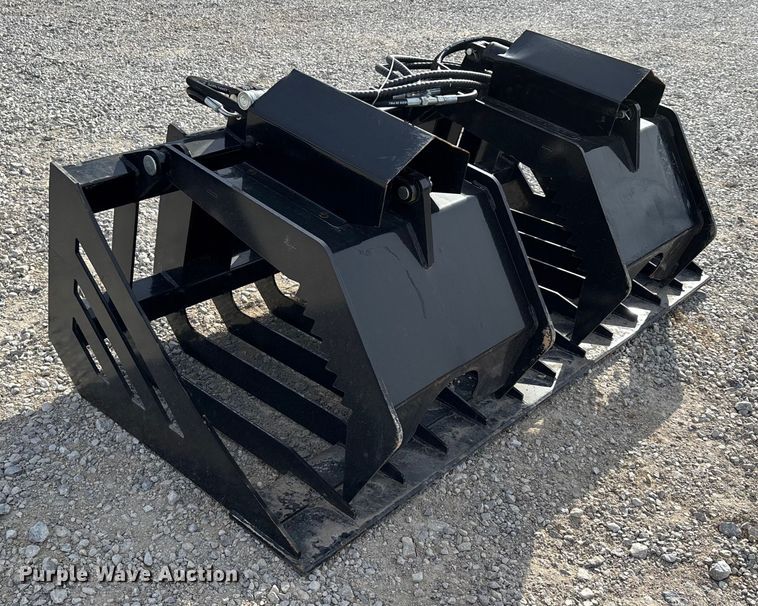 image for item EJ7789 GIYI HWG72 skid steer grapple bucket