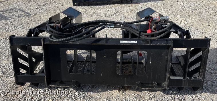 image for item EJ7789 GIYI HWG72 skid steer grapple bucket