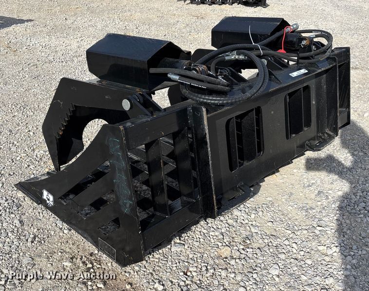 image for item EJ7789 GIYI HWG72 skid steer grapple bucket