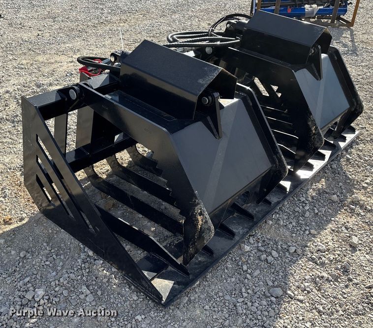 image for item EJ7790 GIYI HWG72 skid steer grapple bucket