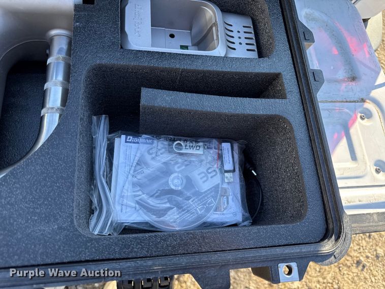 image for item EN0296 DigiTrak F5 locator