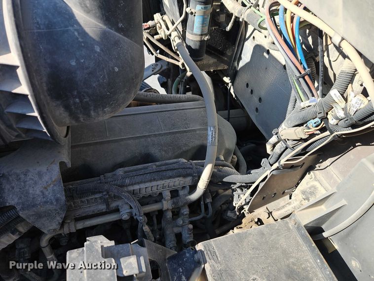 image for item EO4977 2014 Kenworth T660 Series semi truck