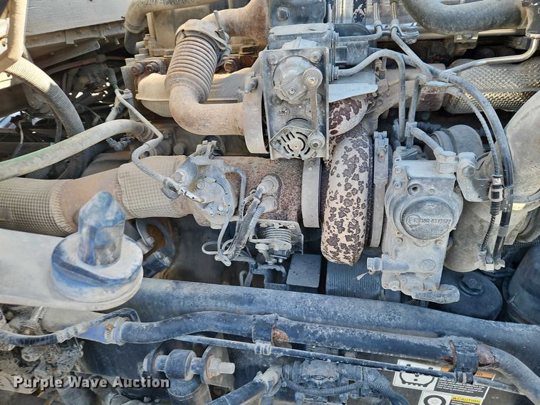 image for item EO4977 2014 Kenworth T660 Series semi truck