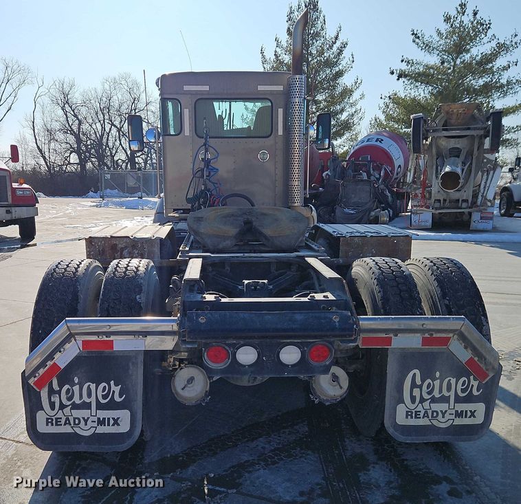 image for item EO4978 2014 Kenworth T660 Series semi truck