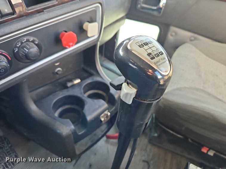 image for item EO4978 2014 Kenworth T660 Series semi truck