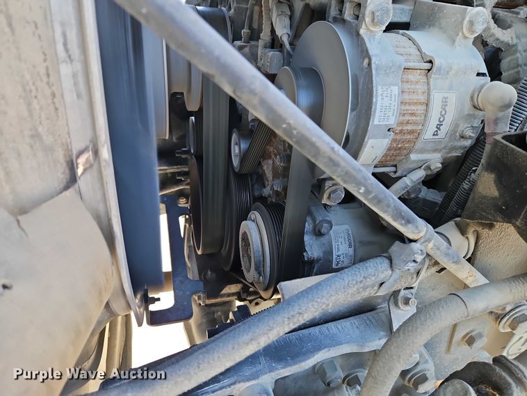 image for item EO4978 2014 Kenworth T660 Series semi truck