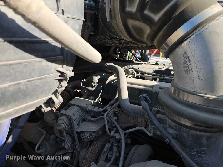 image for item EO4979 2015 Kenworth T680 semi truck