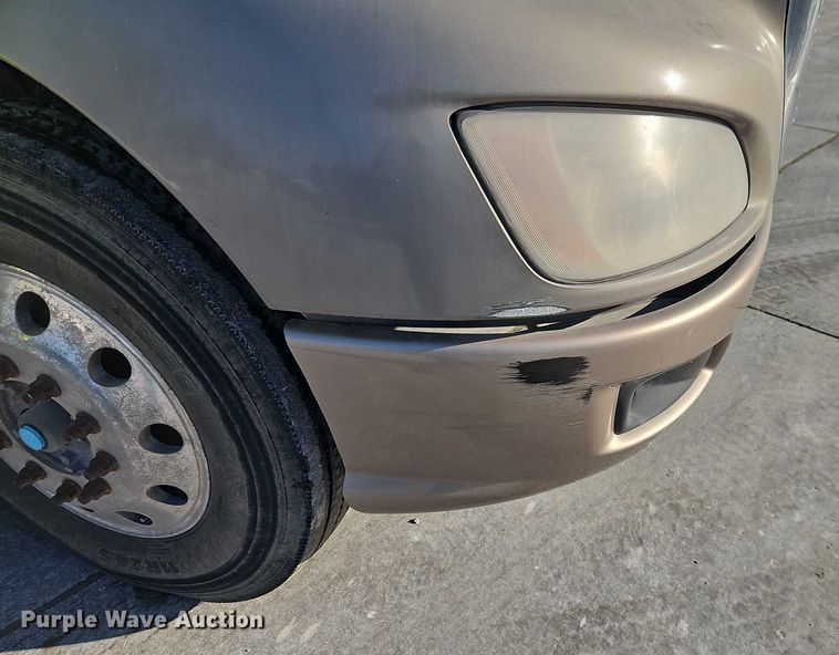 image for item EO4980 2013 Kenworth T660 semi truck