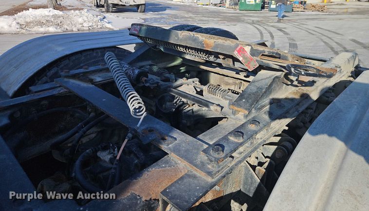 image for item EO4980 2013 Kenworth T660 semi truck