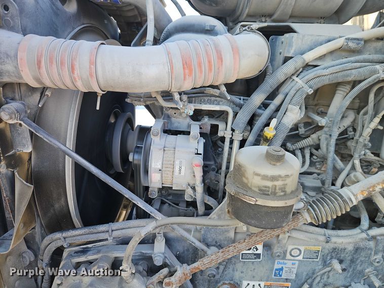 image for item EO4980 2013 Kenworth T660 semi truck