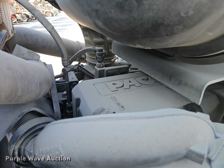 image for item EO4980 2013 Kenworth T660 semi truck