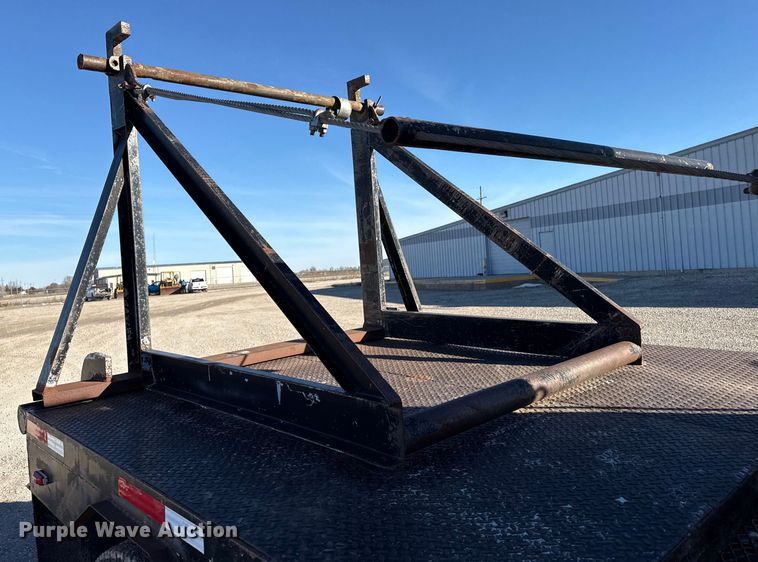 image for item EP2903 1990 White GMC reel truck