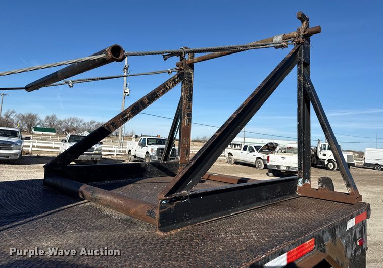 image for item EP2903 1990 White GMC reel truck