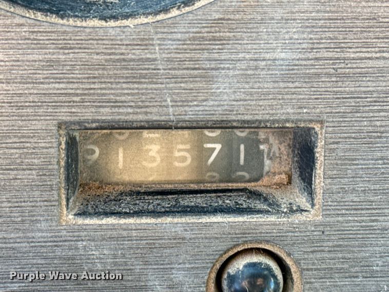 image for item EP2903 1990 White GMC reel truck