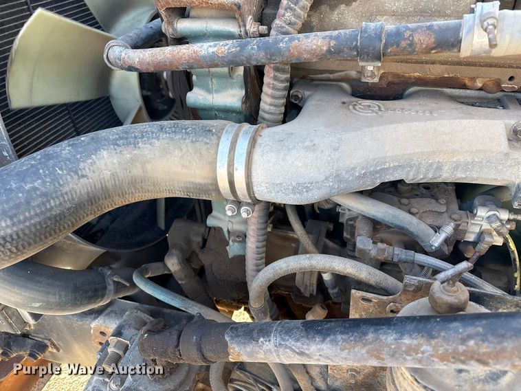 image for item EP2903 1990 White GMC reel truck