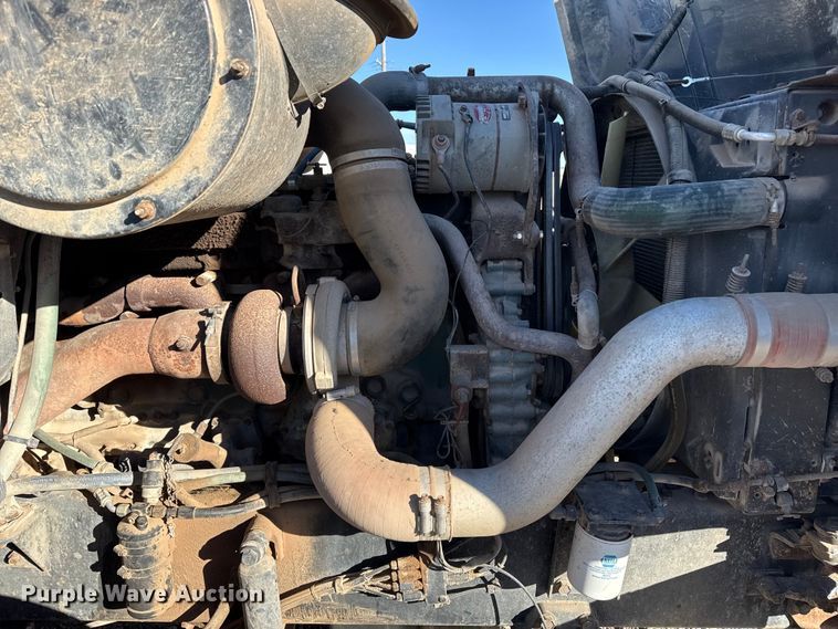 image for item EP2903 1990 White GMC reel truck